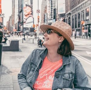 Meet your Posher, Oana